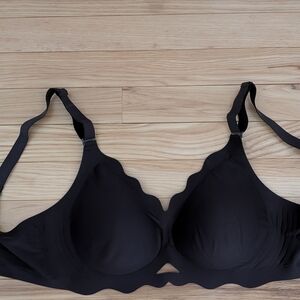 Seamless Black Scalloped Edge T-Shirt Bra - Women Intimates